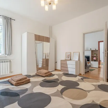 Apartment The Right Choice 16 *